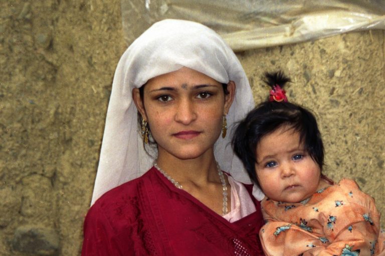 Jeune mère Afghane